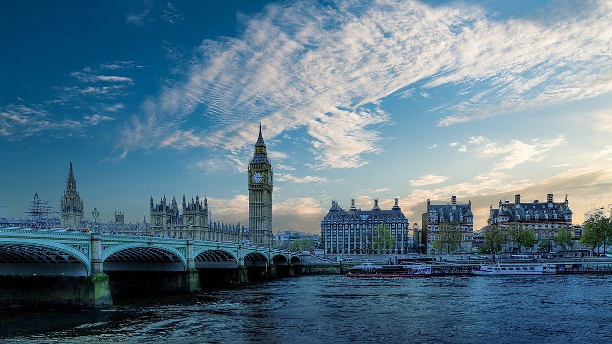 在倫敦心臟插旗?傳中國興建「超級使館」已成定局,反對黨痛批英相施凱爾「毫無原則」