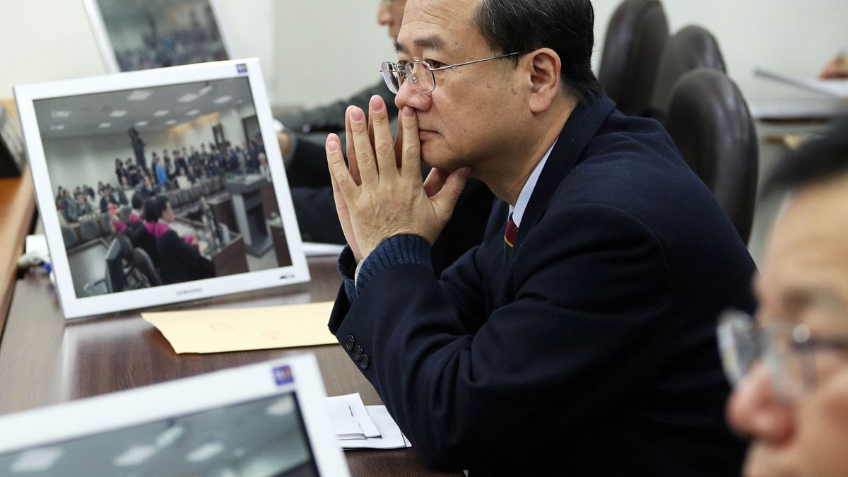 司法不為權力服務,到底是廢話還是神話?端賴司法院一念之間。圖為司法院長許宗力。(蘇仲泓攝) 司法不為權力服務,到底是廢話還是神話?端賴司法院一念之間。圖為司法院長許宗力。(蘇仲泓攝)