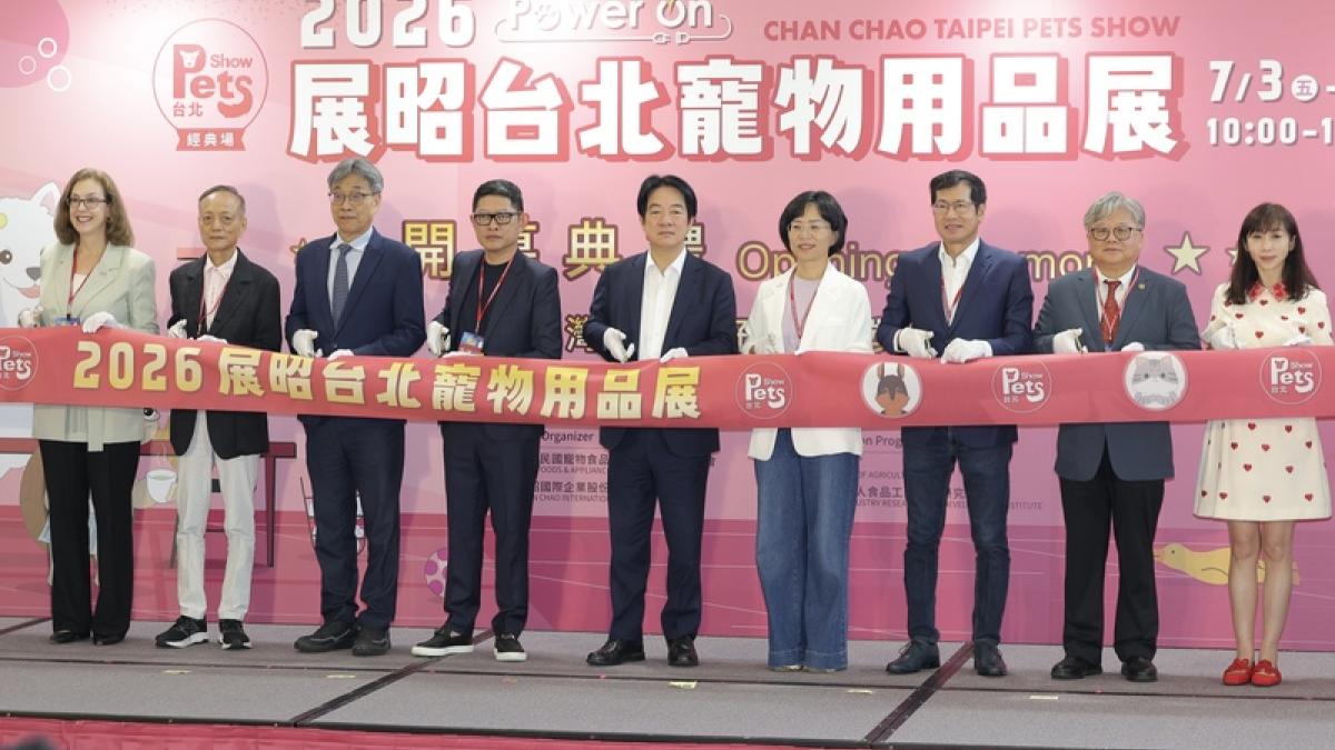 賴清德與中聯油脂董事洪堯昆合照曝光!當時致癌油案已爆發 1周後洪1000萬元交保