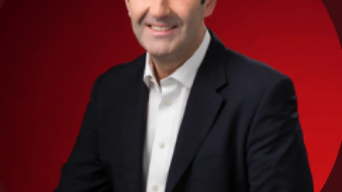 年薪高達1,540萬美元的麥當勞前執行長Steve Easterbrook,1日因辦公室戀情慘遭公司開除(圖片來源:Steve Easterbrook推特)