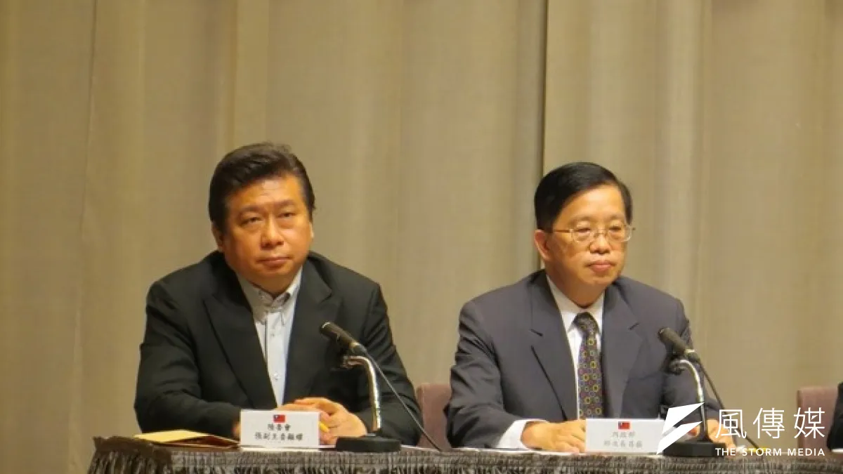 陸委會副主委張顯耀強調,台灣在開放中國觀光客旅行團及自由行來台時,便已設下上限,開放至今沒有負面情況。(仇佩芬攝)