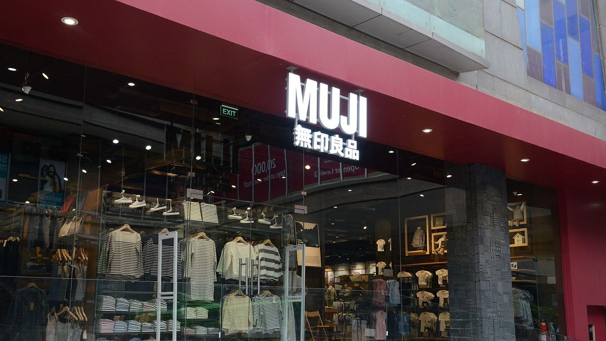 有分析認為,會發生山寨告贏正版的情況,起源在於日本無印良品在進入中國市場前,沒有提前布局註冊商標,導致中國的「無印良品」商標被他人搶先註冊。(圖/MUJI 無印良品@Facebook) 有分析認為,會發生山寨告贏正版的情況,起源在於日本無印良品在進入中國市場前,沒有提前布局註冊商標,導致中國的「無印良品」商標被他人搶先註冊。(圖/MUJI 無印良品@Facebook)