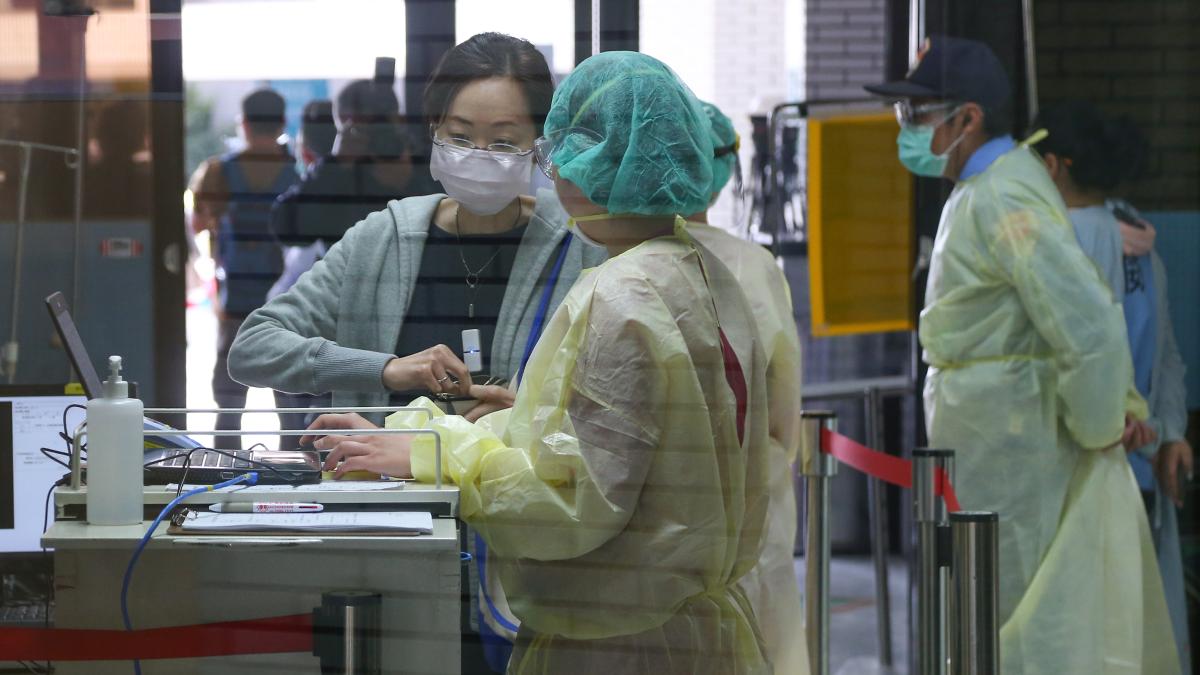 余祖慰觀點:「三班護病比」入法,「一年期在宅醫療照護保險」劍在弦上?