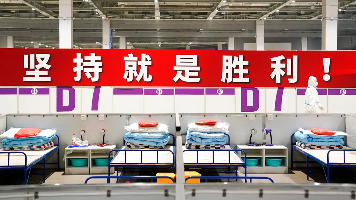 中國領導人還是堅信「動態清零」才符合中國國情,而且領導人習近平相信他的政權有能力進行大規模的清零管制。於是,上海的慘況就接著上演。(美聯社) 中國領導人還是堅信「動態清零」才符合中國國情,而且領導人習近平相信他的政權有能力進行大規模的清零管制。於是,上海的慘況就接著上演。(美聯社)