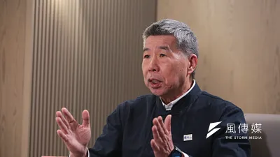 孫文學校總校長張亞中強調,國民黨要解決鴻海創辦人郭台銘、新北市長侯友宜由誰參選2024總統的提名問題,最關鍵的就是建立初選制度,並呼籲初選應包含黨員投票。(顏麟宇攝)