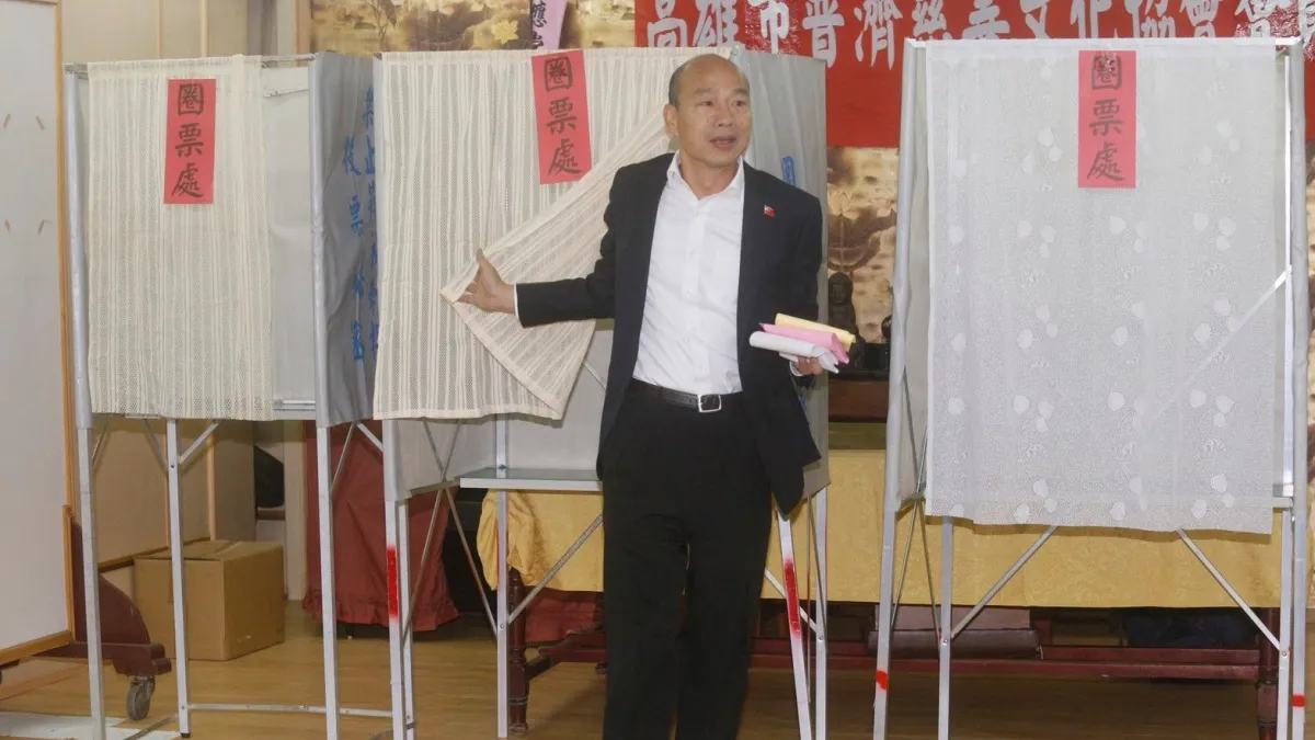 在總統大選中落敗的高雄市長韓國瑜,在返回高雄市政府上班後,將面臨「罷韓」的挑戰。(資料照,記者聯誼會提供)