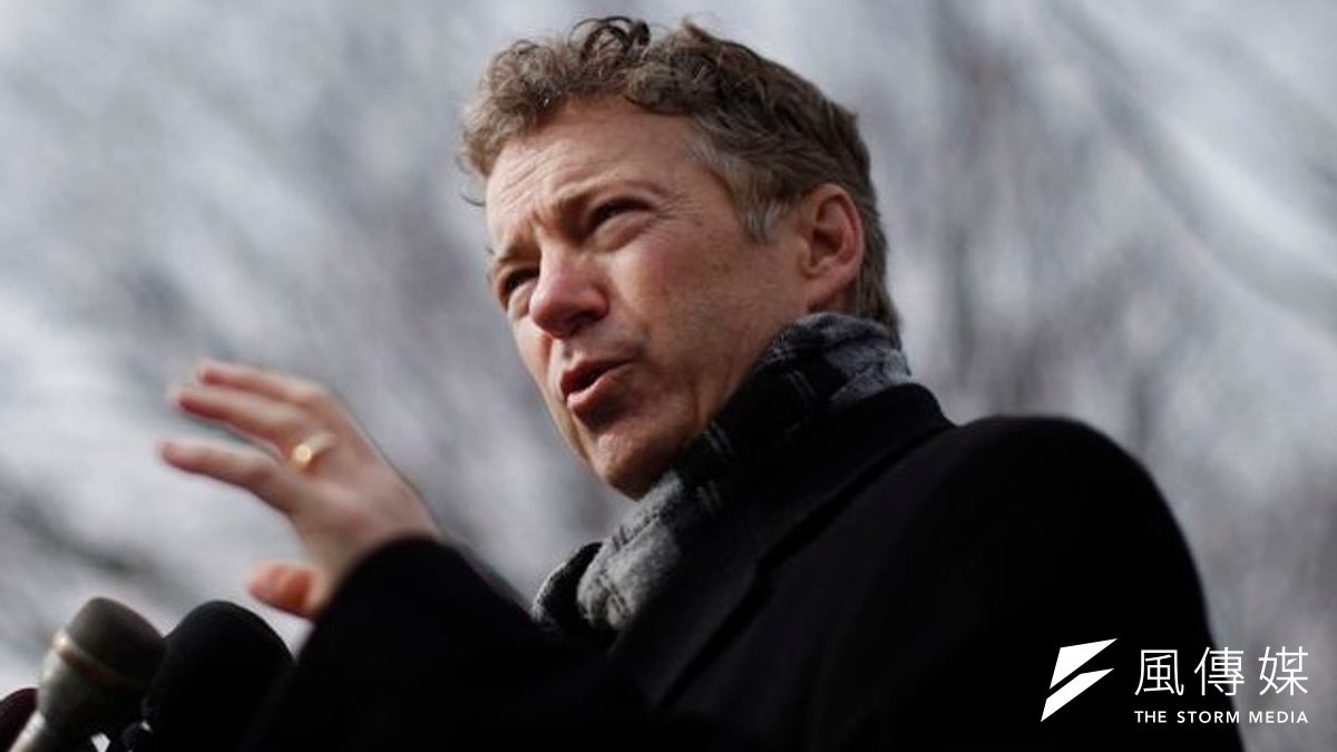 共和黨籍參議員保羅12日召開記者會,控訴歐巴馬政府濫權。(美聯社) 共和黨籍參議員保羅12日召開記者會,控訴歐巴馬政府濫權。(美聯社)