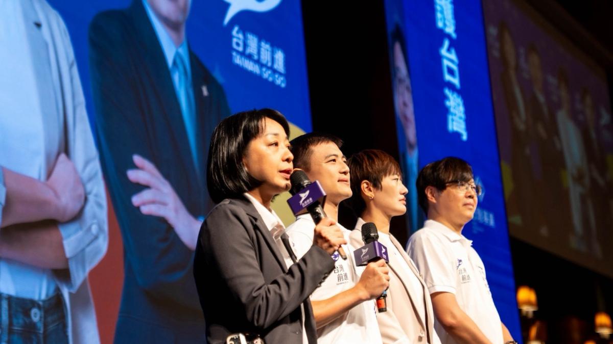藍綠中央地方互推卸責,搞政治壓過護食安!王婉諭偕台灣前進推出「油此可知」專區,把食安答案還給人民