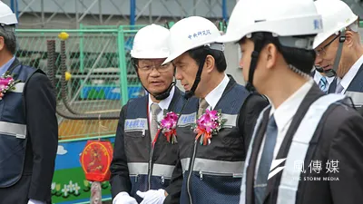 馬英九批准中院長翁啟惠辭呈,這是兩人最後一次一同出席「國家生技研究園區興建工程」上樑典禮的身影(葉信菉攝)