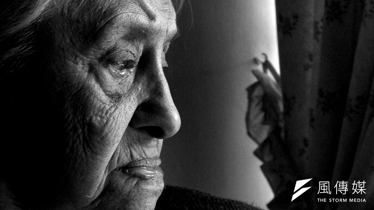 愛滋病感染者權益促進會19日召開記者會,公布台灣目前愛滋感染者受侵權的調查,並談安養困境。(取自愛滋病感染者權益促進會臉書) 愛滋病感染者權益促進會19日召開記者會,公布台灣目前愛滋感染者受侵權的調查,並談安養困境。(取自愛滋病感染者權益促進會臉書)