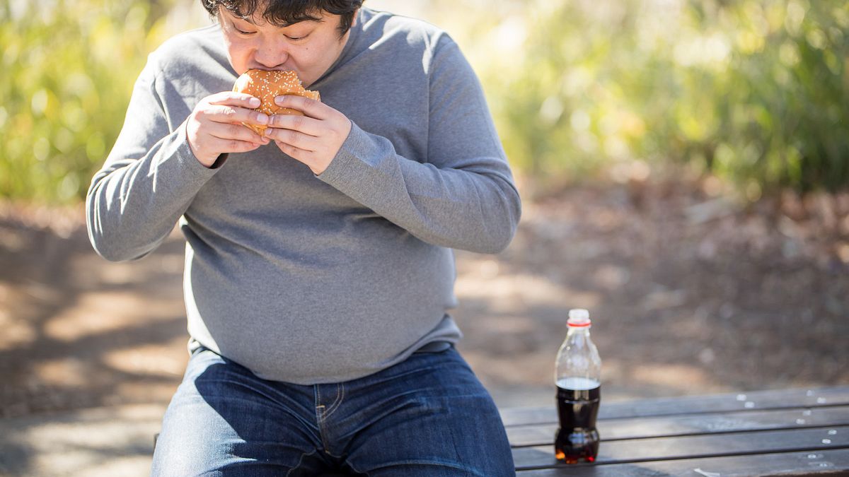 別再放任肚子大起來了!(示意圖/pakutaso) 別再放任肚子大起來了!(示意圖/pakutaso)