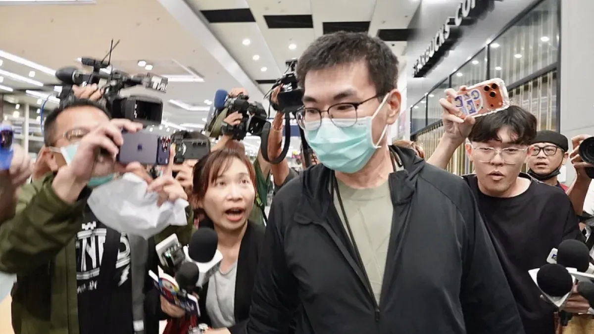 趙建銘25日出面表示,2300萬元是用於投資理財,3名子女都知情,也同意由他管理。(圖/中央社記者董俊志攝)