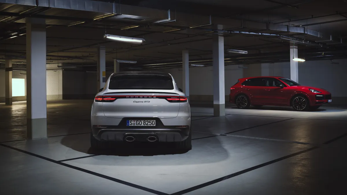 全新Cayenne GTS與Cayenne GTS Coupé搭載V8引擎全球亮相,台灣市場限定Cayenne首發版聯袂登場。(圖/台灣保時捷提供)