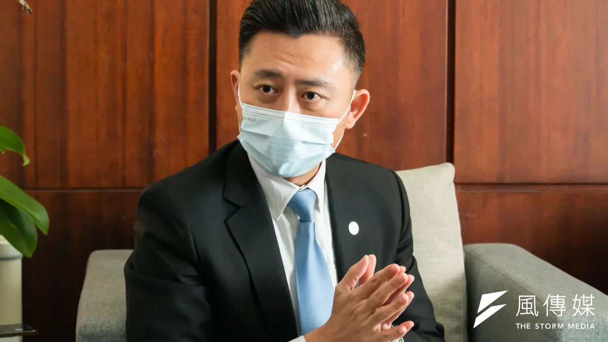 針對論文爭議,新竹市長林智堅(見圖)5日召開記者會親上火線澄清中華大學科管所的論文絕無抄襲,並強調他才是台大國發所論文資料的原創者。(資料照,蔡親傑攝)
