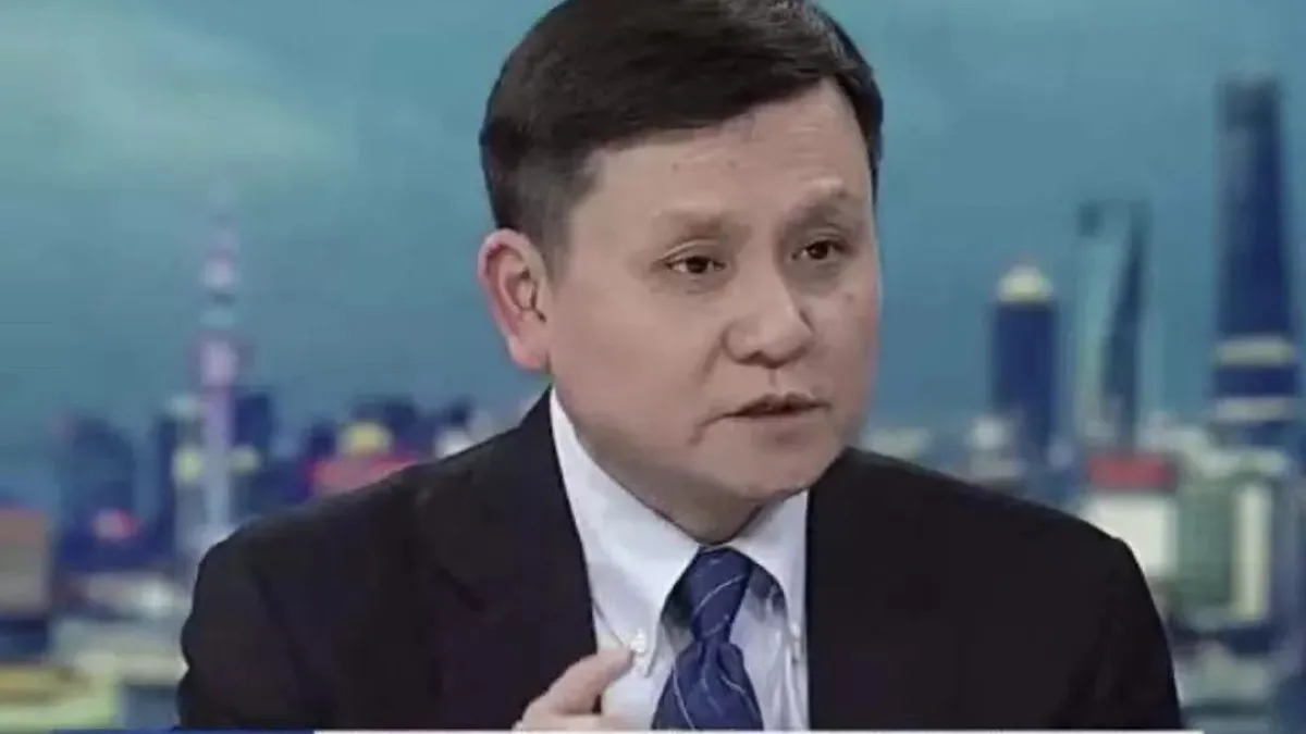張文宏被舉報並捲入了一場被「拉下神壇」的風暴,風暴的起因是他在微博發言中稱要和新冠病毒「長期共存」。(取自網路)