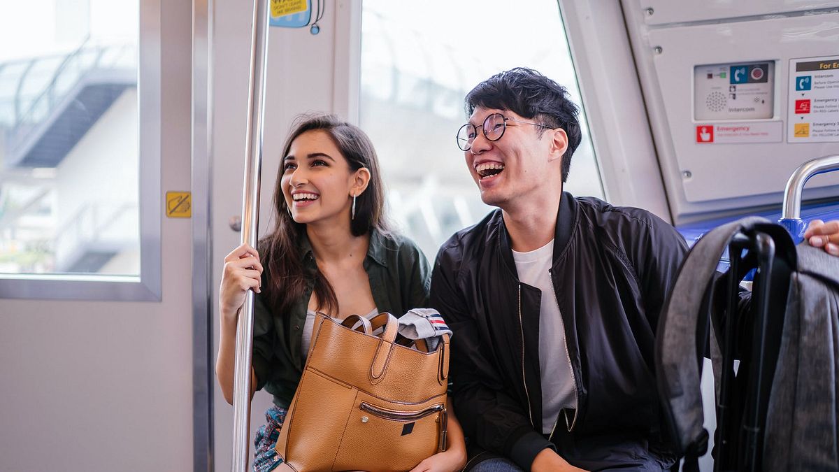 表達快樂、愉悅只會用happy?本文特別整理了10個常表達情緒用的英文俚語,下次遇到外國人可以更精準的敘述當下心情。(圖/取自Pexels) 表達快樂、愉悅只會用happy?本文特別整理了10個常表達情緒用的英文俚語,下次遇到外國人可以更精準的敘述當下心情。(圖/取自Pexels)