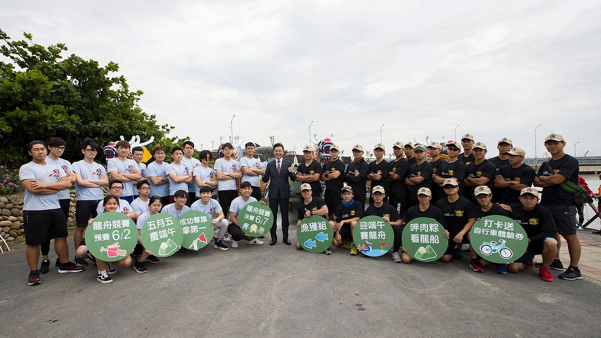歷年來新竹市端午龍舟賽的常勝軍警察局與消防局磨刀霍霍,準備大展身手。(圖/新竹市政府提供) 歷年來新竹市端午龍舟賽的常勝軍警察局與消防局磨刀霍霍,準備大展身手。(圖/新竹市政府提供)