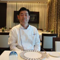 「三井オーシャンフジ」の中山勝利総料理長。(黄信維撮影) 「三井オーシャンフジ」の中山勝利総料理長。(黄信維撮影)