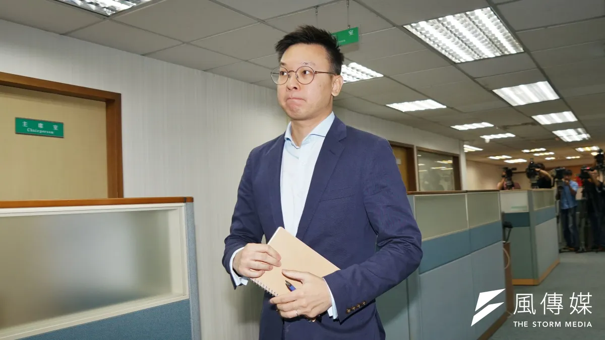 民進黨7日舉行中執會,有中執委建議,黨中央乾脆徵召副秘書長林飛帆(見圖),到台中艱困選區挑戰藍委沈智慧。(資料照,盧逸峰攝)