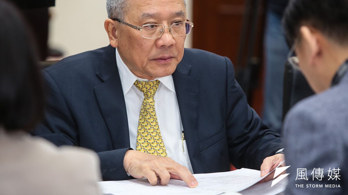 能源局估計天然氣發電到2025年占比將高於5成。台灣中油董事長戴謙表示,為了分散風險,中油至少從10個不同國家進口天然氣,在天然氣長短期合約互相配合,能穩定天然氣供應。(資料照片,顏麟宇攝) 能源局估計天然氣發電到2025年占比將高於5成。台灣中油董事長戴謙表示,為了分散風險,中油至少從10個不同國家進口天然氣,在天然氣長短期合約互相配合,能穩定天然氣供應。(資料照片,顏麟宇攝)