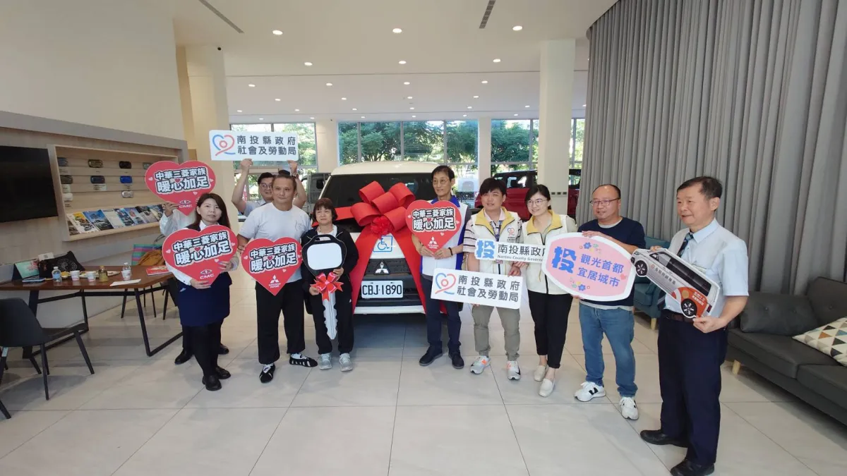 為解決偏鄉就醫就學不便,天母仁安堂近年攜手社會各界善心人士,陸續完成「天醫一號」、「天醫二號」及「天醫三號」福祉車、長照專車捐贈,將社會關懷送進最需要的角落。(圖/天母仁安堂)