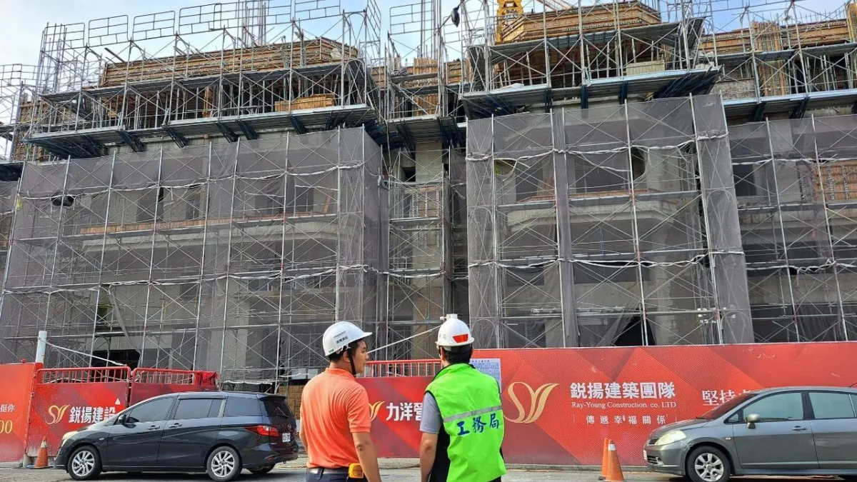 勞動部最新國際勞動統計日前出爐,台灣去年年總工時為2020小時,較日本、韓國高。示意圖,與新聞個案無關。(資料照,高市工務局提供)