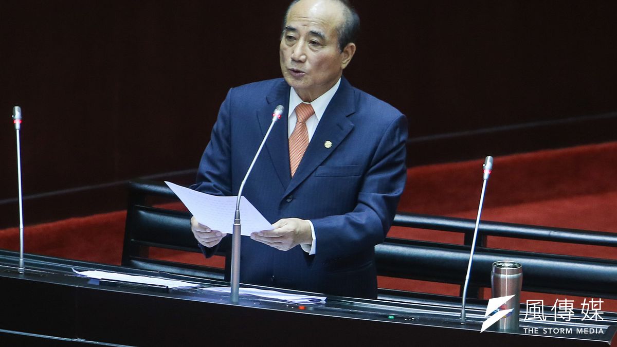 2017年十月底,前立院院長王金平以「認宗愛台解分岐,漢魂台魄壯台灣」為題,一氣呵成29分鐘的總質詢。而賴清德專心坐在座位上。。(陳明仁攝) 2017年十月底,前立院院長王金平以「認宗愛台解分岐,漢魂台魄壯台灣」為題,一氣呵成29分鐘的總質詢。而賴清德專心坐在座位上。。(陳明仁攝)