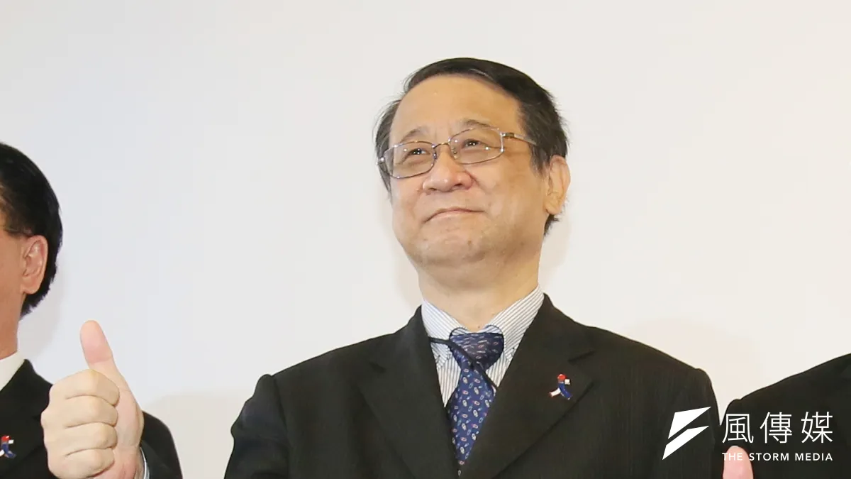 日本援我124萬劑新冠疫苗午後抵台,日本台灣交流協會代表泉裕泰表示,經過種種挑戰,日台友情更堅定不移。(資料照,柯承惠攝)