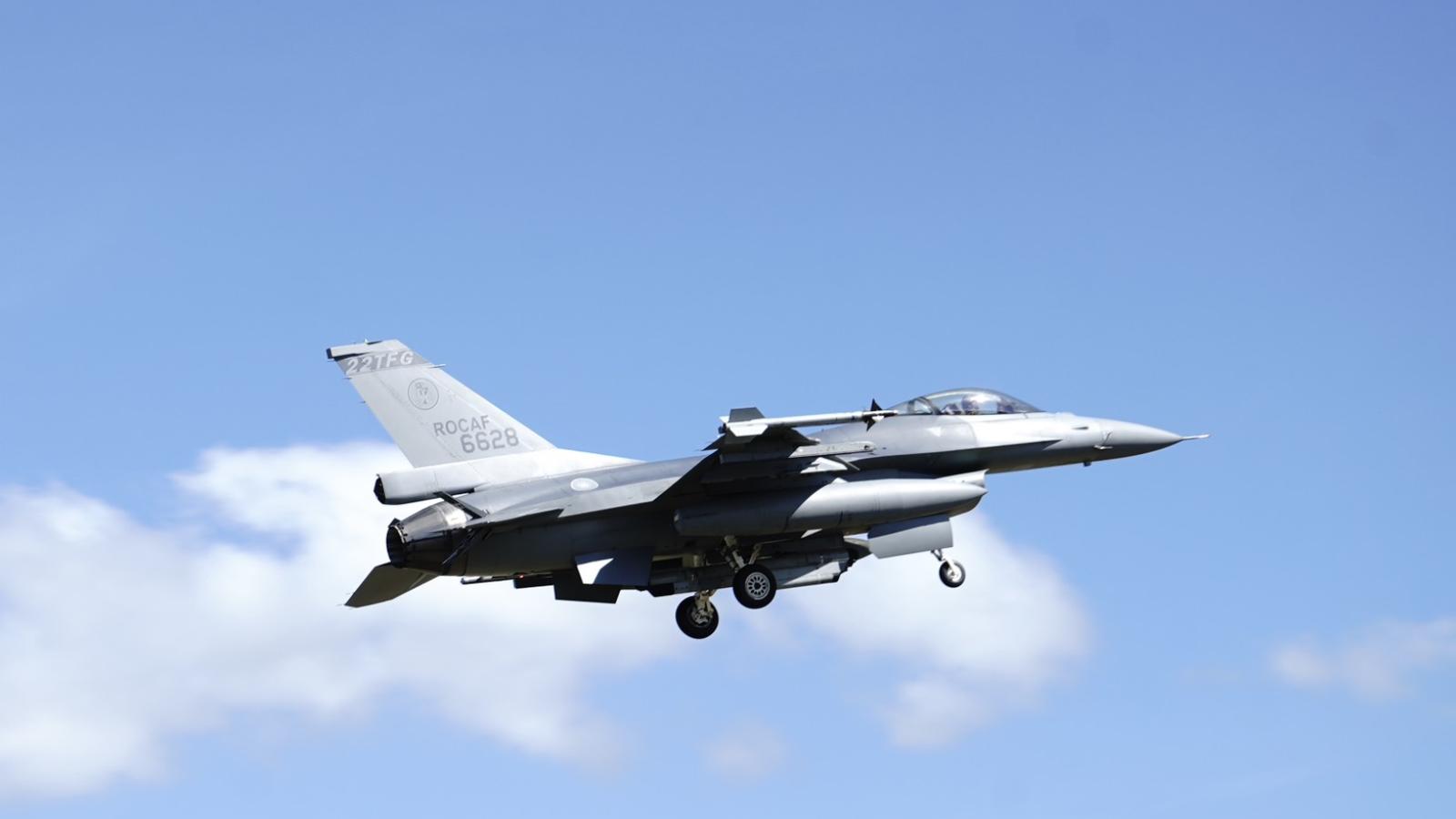 F-16V自動防撞地系統卡關?空軍曝美方最新進度:2028年前全數完成