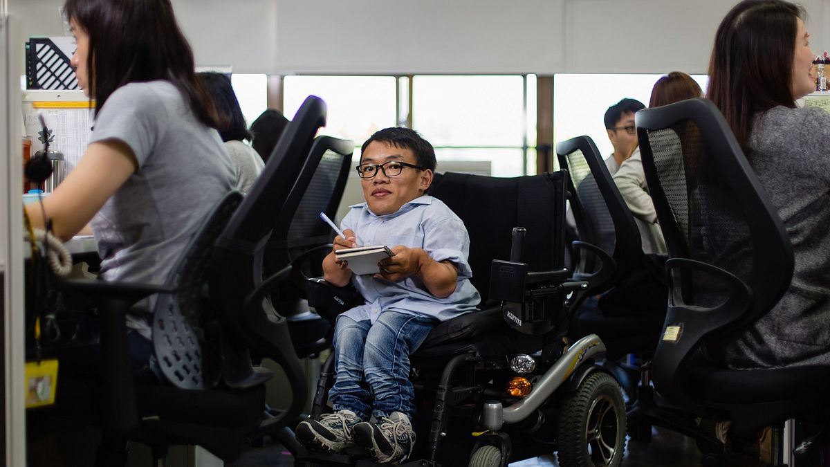 當世界看見障礙者,障礙者就能改變世界。(圖/伊甸基金會提供) 當世界看見障礙者,障礙者就能改變世界。(圖/伊甸基金會提供)