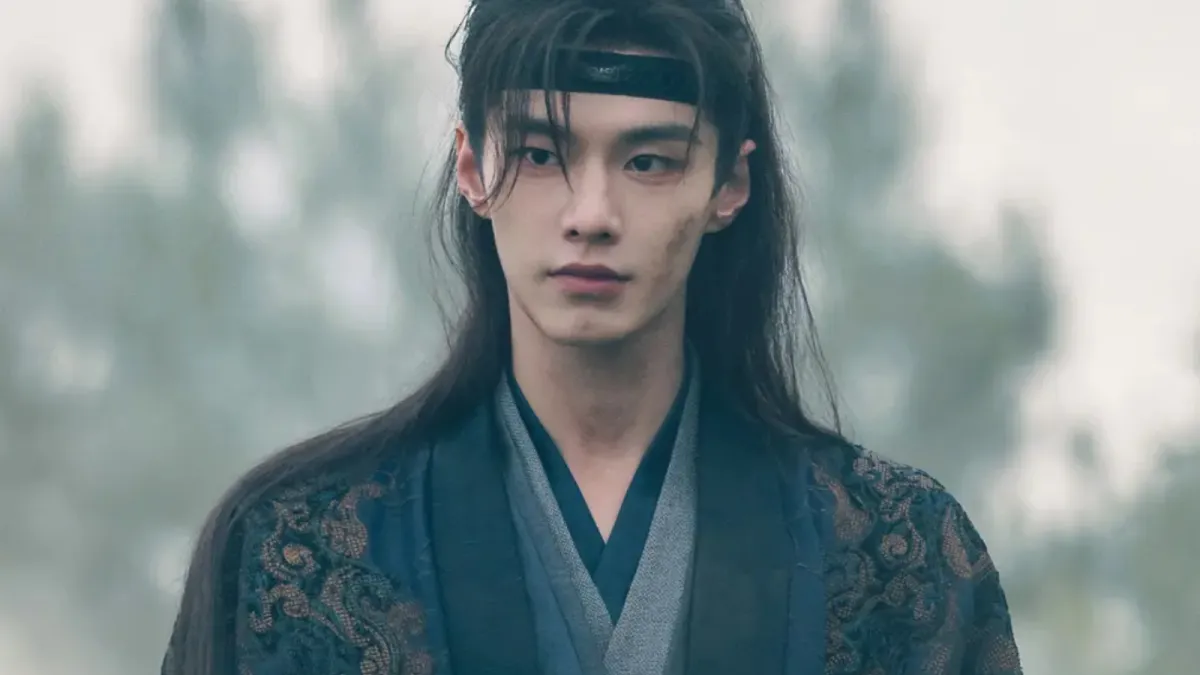 何與在《百花殺》中飾演東宮太子蕭華雍。(圖/取自微博)