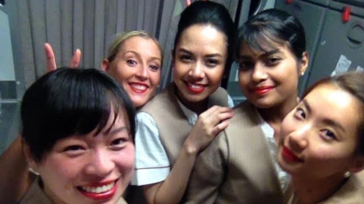 身為前阿聯酋空姐的她,現在成功轉職運動品牌人資,用自己的實力證明空姐所獲得的經驗是別人搶不走的!(圖/Annie提供) 身為前阿聯酋空姐的她,現在成功轉職運動品牌人資,用自己的實力證明空姐所獲得的經驗是別人搶不走的!(圖/Annie提供)