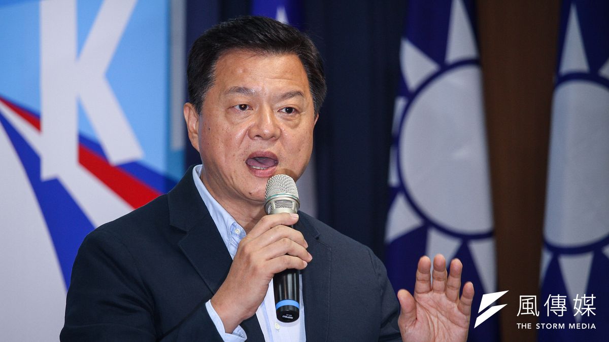 前台北縣長周錫瑋(見圖)30日出席造勢活動時,談及國民黨總統候選人韓國瑜遭控涉入濫採砂石案,表示「如果有違法,把韓國瑜抓去關」。(資料照,蔡親傑攝) 前台北縣長周錫瑋(見圖)30日出席造勢活動時,談及國民黨總統候選人韓國瑜遭控涉入濫採砂石案,表示「如果有違法,把韓國瑜抓去關」。(資料照,蔡親傑攝)