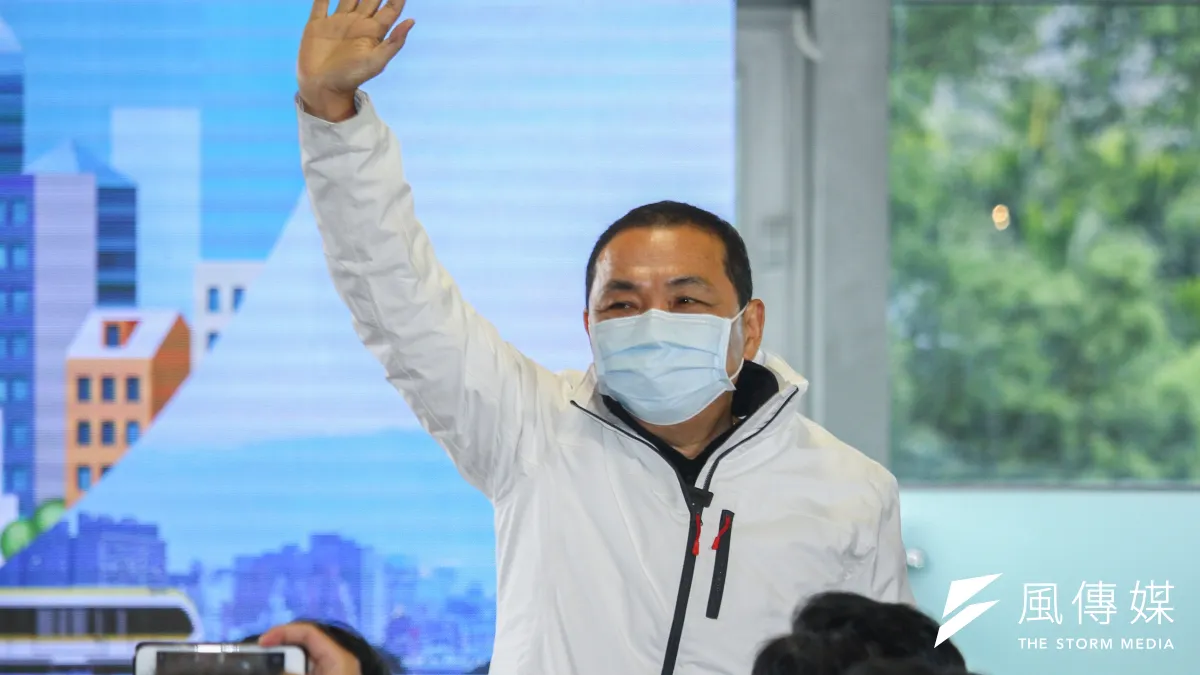 國民黨新北市議員劉美芳、王威元31日指出,各級學校即將開學,但許多民眾都買不到兒童用的醫療口罩,更有很多家長到新北市長侯友宜(見圖)的臉書抱怨。(蔡親傑攝)