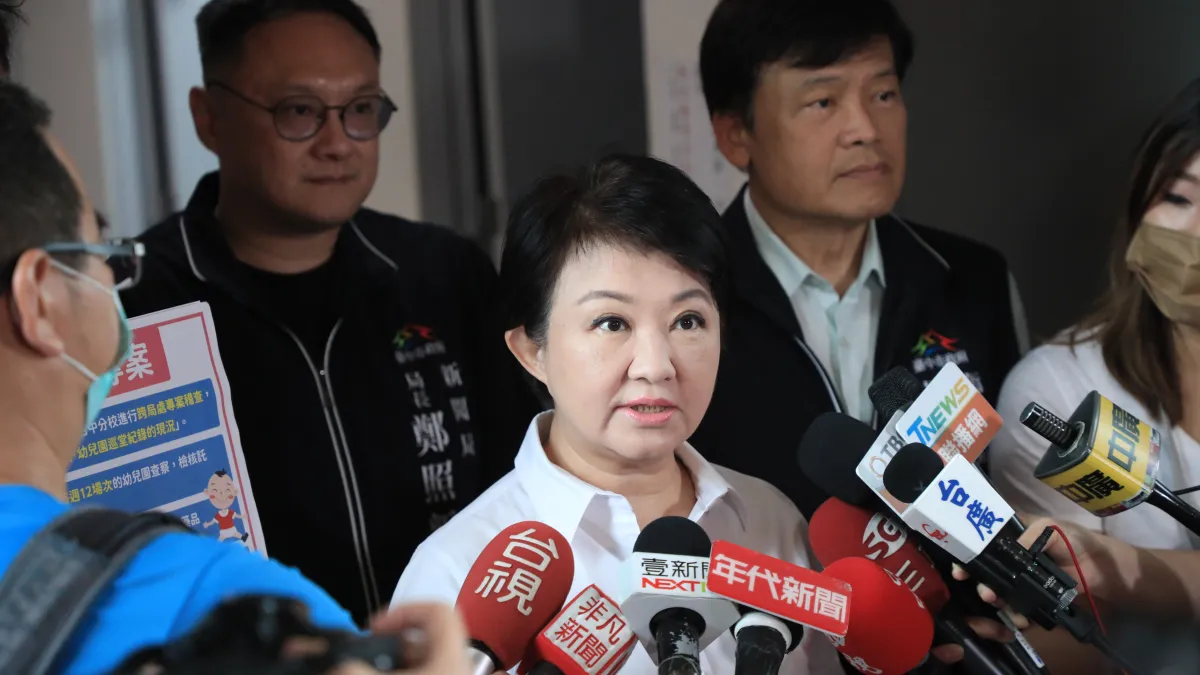 台中市長盧秀燕宣布針對「守護幼童安心專案」,將執行四大措施,其中包含針對新北市發生問題的這家連鎖幼兒園,台中的兩家分校進行預防性稽查。(圖/台中市政府)