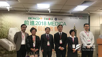 德國杜塞道夫國際醫療展11月登場,今年我國首度由科技部領軍率醫材廠商前往參展。圖左起為雃博公司董事長李永川、舒潔公司董事長王綉子、醫材公會理事長洪盛隆、科技部生命科學研究司長莊偉哲、外貿協會副秘書長林芳苗、經濟部工業局林育諄。(廖羿雯攝)