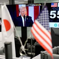 アメリカのハーバード大学で訪問学者を務める日本人教授中野晃一は《風伝媒》に対し、日本政府がこの協議を詳細に研究しており、アメリカの「弱腰」の表れとして見ているとを語った。(AP通信) アメリカのハーバード大学で訪問学者を務める日本人教授中野晃一は《風伝媒》に対し、日本政府がこの協議を詳細に研究しており、アメリカの「弱腰」の表れとして見ているとを語った。(AP通信)
