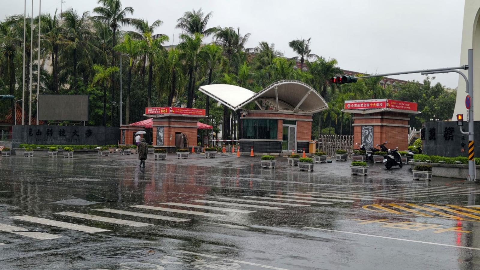 台南豪雨57座抽水站全開!累計抽水860萬噸、崑大路積水中午前退水