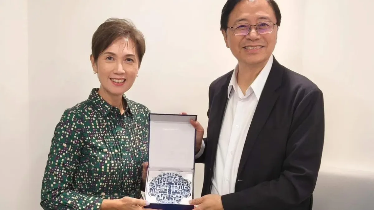 桃園市長張善政赴新加坡數碼發展與新聞部訪問,部長楊莉明親自接待。(圖/桃園市政府提供)