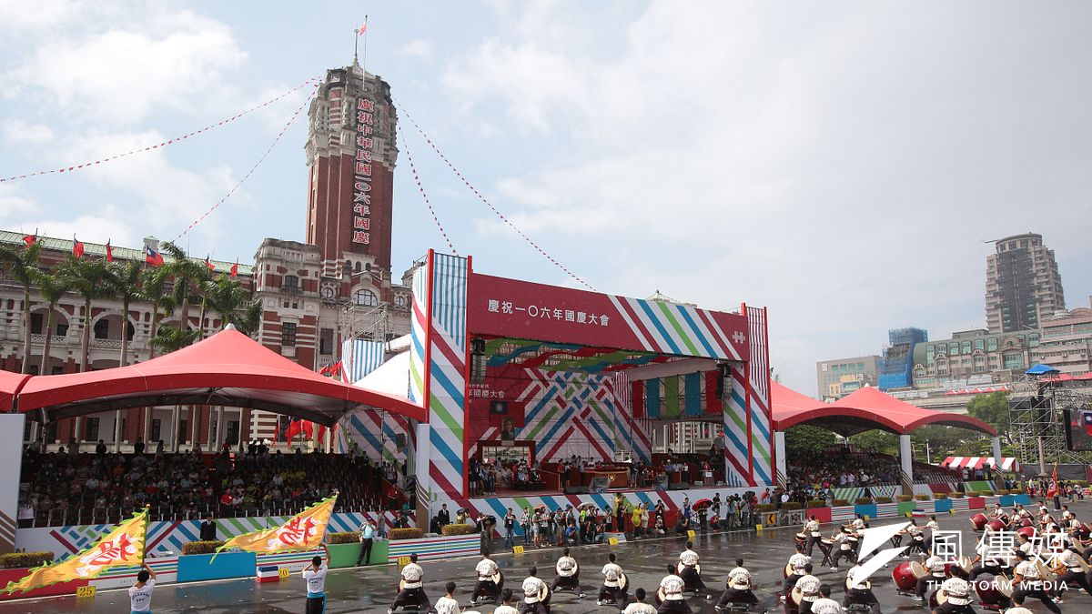 圖為警專同學於國慶大會預演活動表演。(顏麟宇攝) 圖為警專同學於國慶大會預演活動表演。(顏麟宇攝)