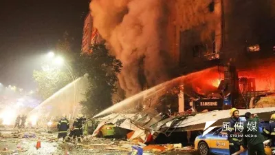 四川瀘州商場爆炸,懷疑是商場內天然氣外洩釀禍。(新華網)