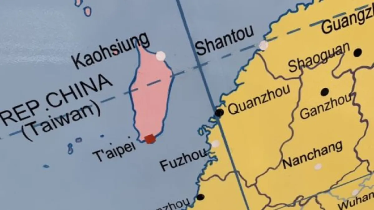 倫敦政經學院(LSE)校內一座地球裝置藝術,將大陸與台灣分開呈現,引發大陸留學生抗議。(BBC中文網)