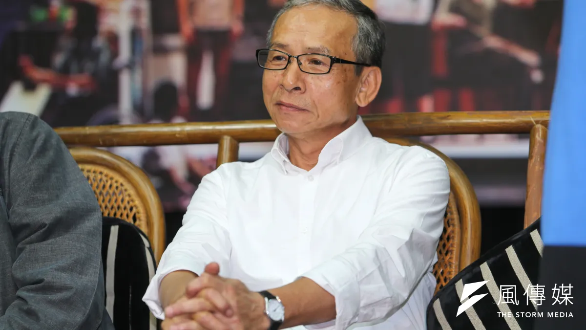 第37屆行政院文化獎30日公布得獎名單,由導演吳念真、藝術家謝里法獲獎,文化部感謝2人在個人藝術創作及社會文化關懷皆有傑出表現及卓越貢獻。(資料照,陳明仁攝)