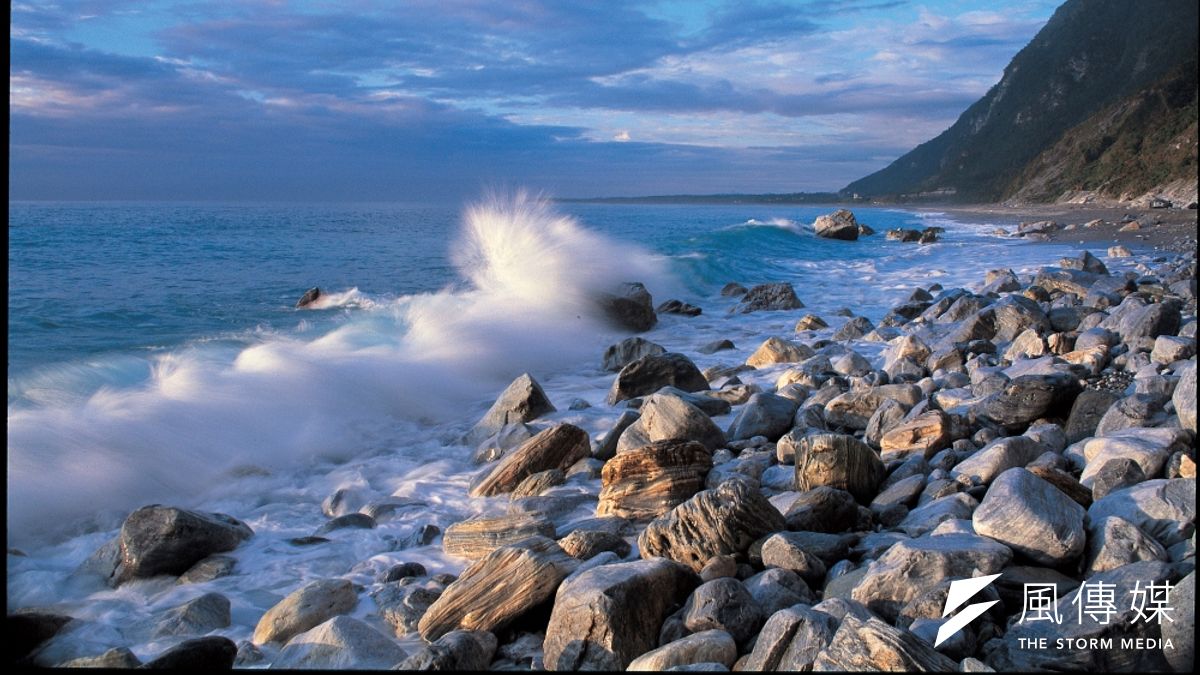 跨越時空,花蓮原古的島嶼語言,串起太平洋的珍珠項鍊。(圖/花蓮觀光資訊網) 跨越時空,花蓮原古的島嶼語言,串起太平洋的珍珠項鍊。(圖/花蓮觀光資訊網)