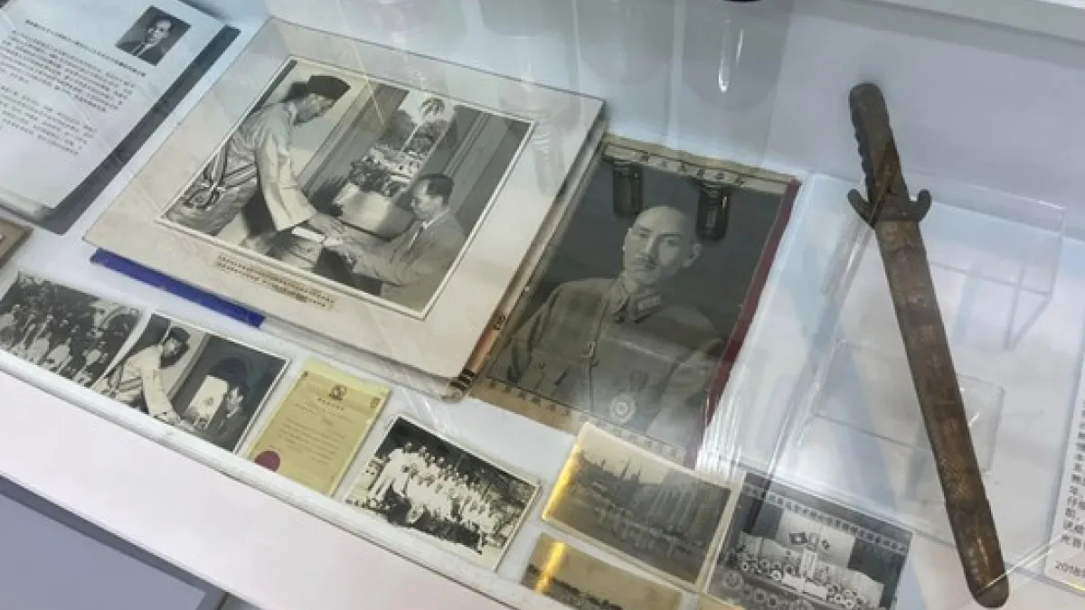 同德書報社在政府遷台初期充當國民黨在新加坡的白手套角色,自然以蔣中正為精神領袖。(圖:作者提供)