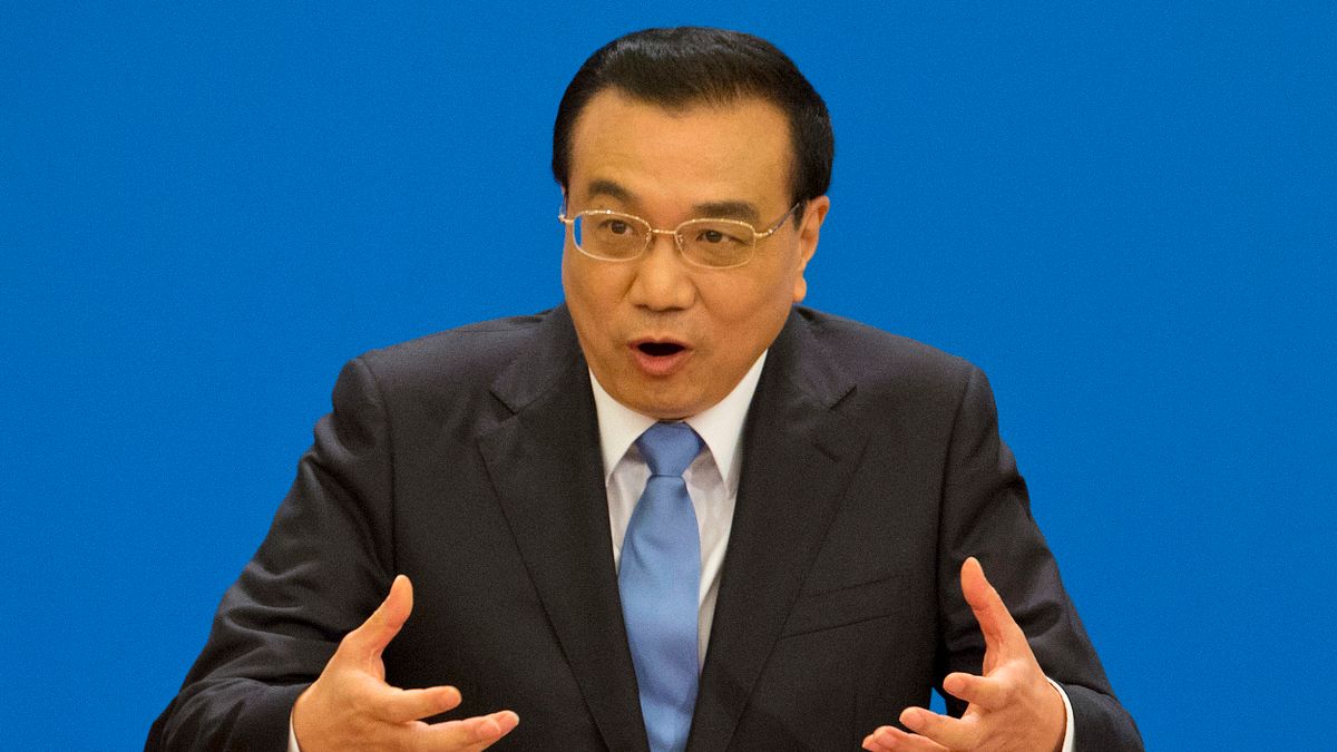 國務院總理李克強在人民大會堂舉行中外媒體記者會。(美聯社) 國務院總理李克強在人民大會堂舉行中外媒體記者會。(美聯社)