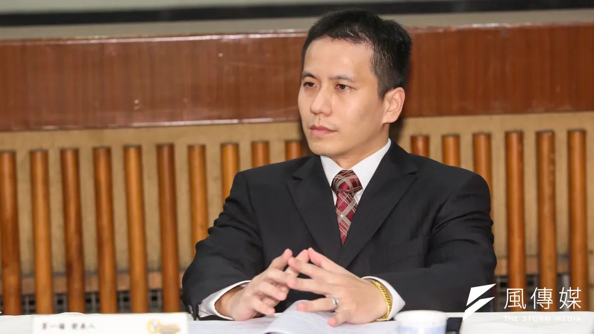 陳佳宏指出「半山」是不滿日本殖民統治而前往中國的台籍政治工作者,這群人橫跨在中、台之間,成為與國民黨利益緊密連結與權力中介的角色。(顏麟宇攝)