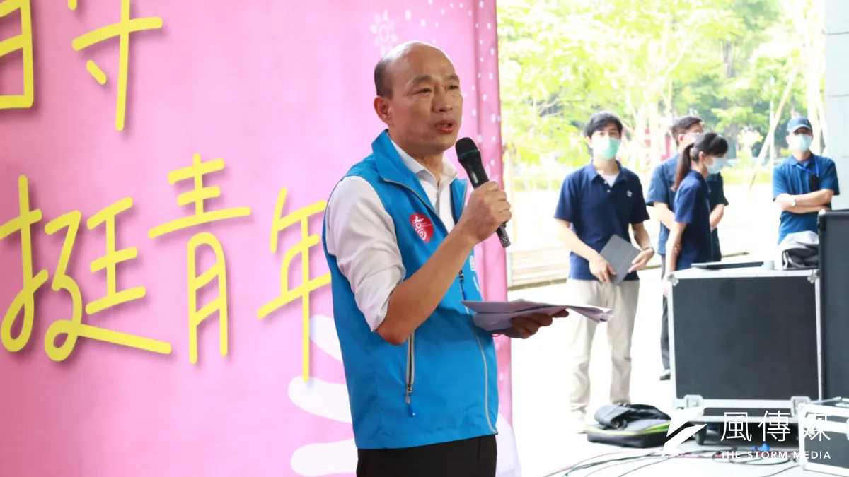 資深媒體人黃暐瀚表示,全國公務人員協會榮譽理事長李來希對時代力量立委王婉諭的冷血言論,反而害了高雄市長韓國瑜(見圖)。(資料照,徐炳文攝)