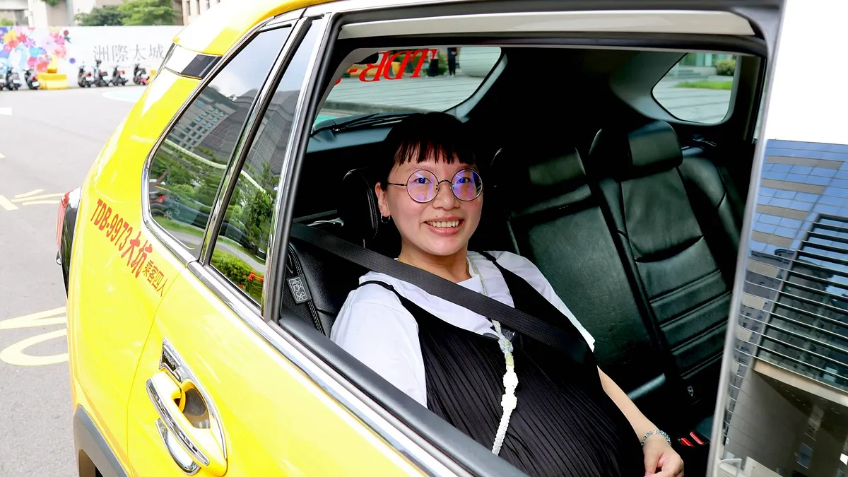 中市政府為了照顧孕媽咪懷孕期間出行的安全,今年7/1開辦孕婦乘車補助「好孕專車」,自從開辦以來至10/5 超過5,000位孕媽咪申請乘車補助。(圖/台中市政府) 中市政府為了照顧孕媽咪懷孕期間出行的安全,今年7/1開辦孕婦乘車補助「好孕專車」,自從開辦以來至10/5 超過5,000位孕媽咪申請乘車補助。(圖/台中市政府)