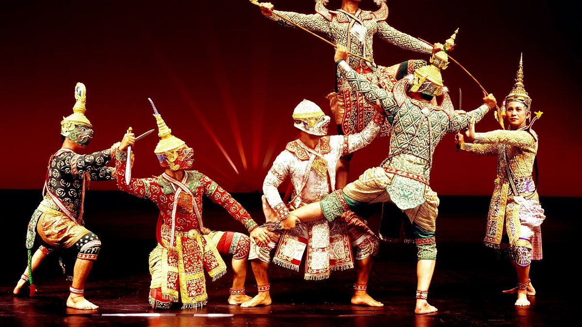 2017亞太文化日今(23)日下午台北車站一樓大廳登場,眾多亞太地區國家駐台機構齊聚一堂,提供民眾近距離認識亞太各國文化與交流互動的機會。(取自「2017亞太文化日」臉書粉絲專頁) 2017亞太文化日今(23)日下午台北車站一樓大廳登場,眾多亞太地區國家駐台機構齊聚一堂,提供民眾近距離認識亞太各國文化與交流互動的機會。(取自「2017亞太文化日」臉書粉絲專頁)